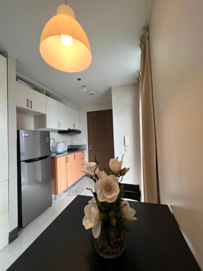 마닐라 Manhattan Heights Tower D 아파트 호텔 외부 사진